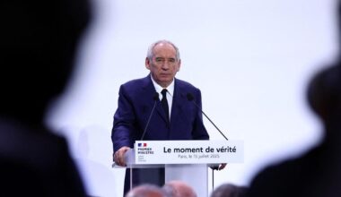 Le plan de bataille du gouvernement pour mettre fin à la « dérive » des arrêts de travail dans le public et le privé