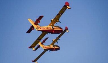 un violent incendie ravage près de cinq hectares aux portes de Marseille