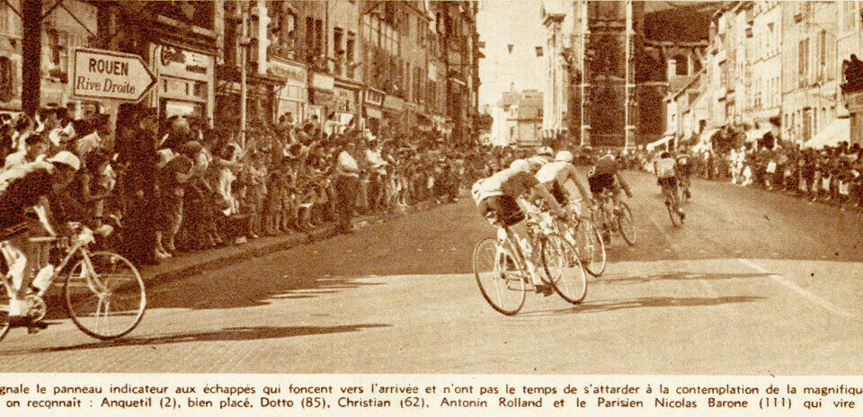 Le passage du Tour de France 1957, relaté par le Journal d'Elbeuf.