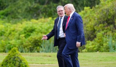 Keir Starmer interrompt Donald Trump venant de critiquer le maire de Londres