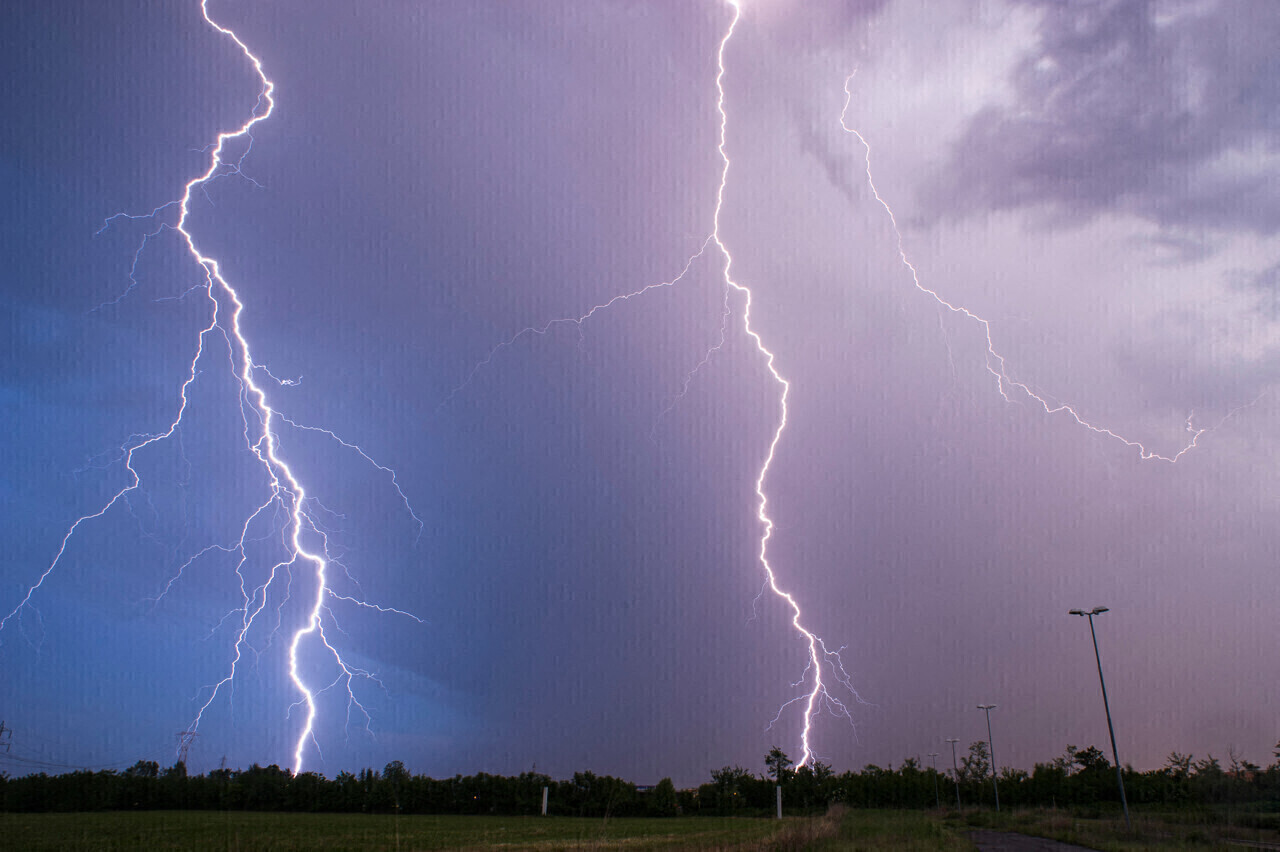 Météo à Marseille. De violents orages et de fortes pluies annoncés, l'alerte déclenchée