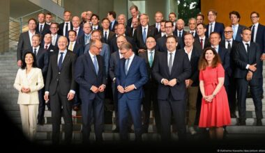 des entreprises promettent des milliards – DW – 22/07/2025