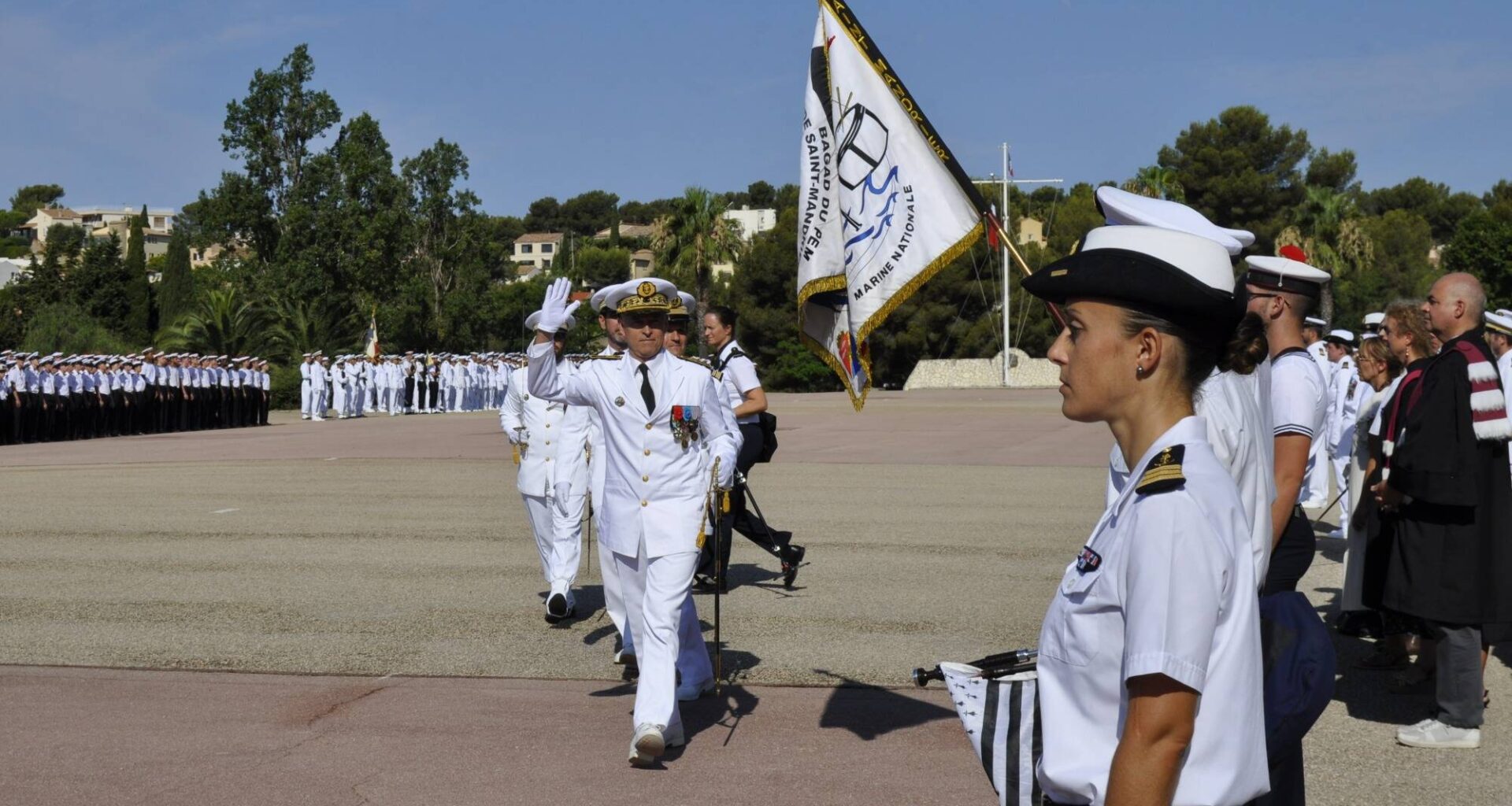 Elle forme 8.000 élèves chaque année: à Saint-Mandrier, la plus grande école militaire de France change de chef