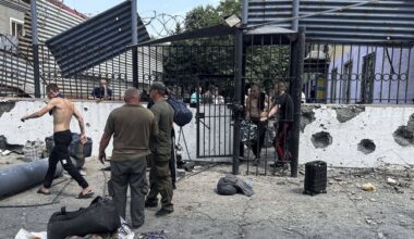 Zelensky autorise le recrutement des plus de 60 ans, 25 morts dans des frappes russes