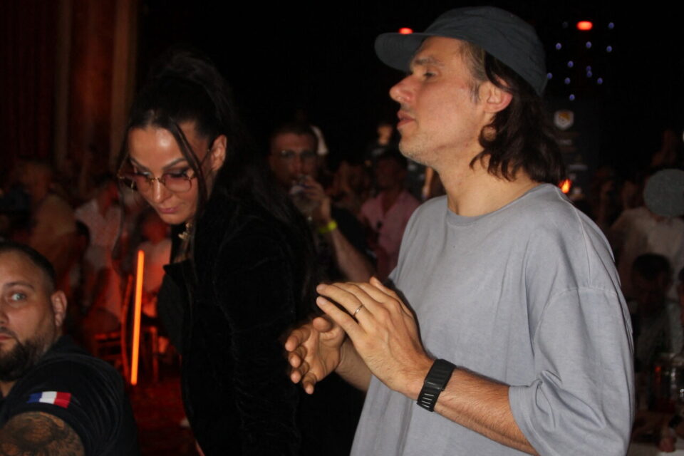 Orelsan est donc venu pour assister à la victoire de Davy Gallon, son pote caennais.