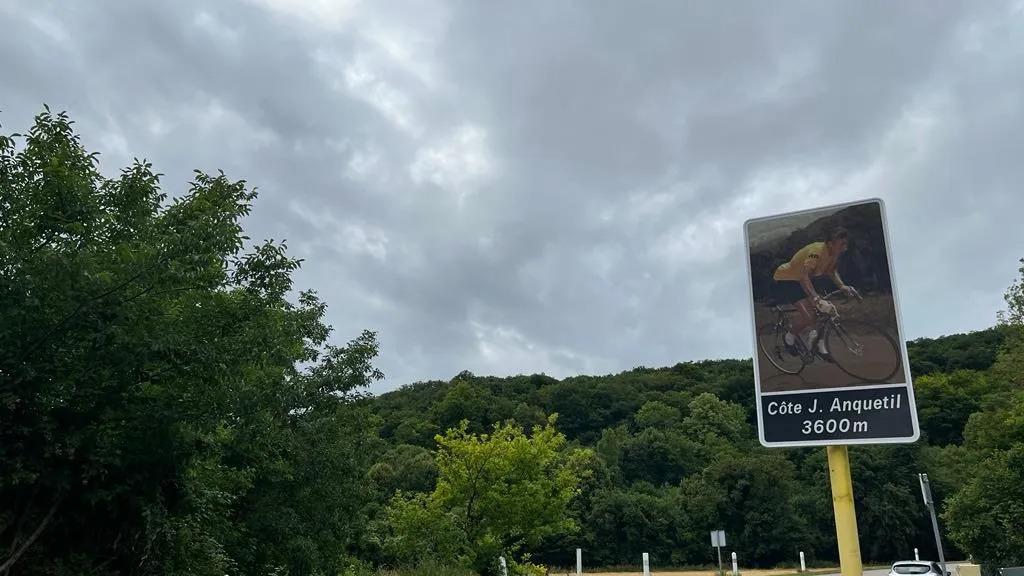 à Rouen, on célèbre la légende Jacques Anquetil