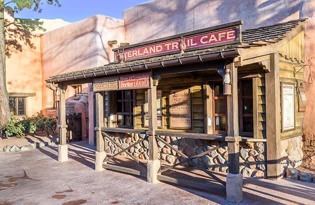 overland trail café disneyland paris
