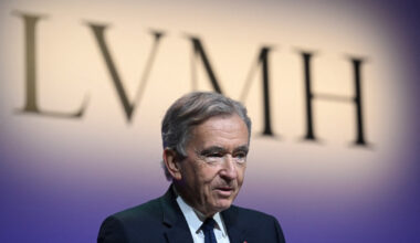 Droits de douane: le PDG de LVMH juge "indispensable" un accord amiable entre UE et USA - 24/07/2025 à 19:41