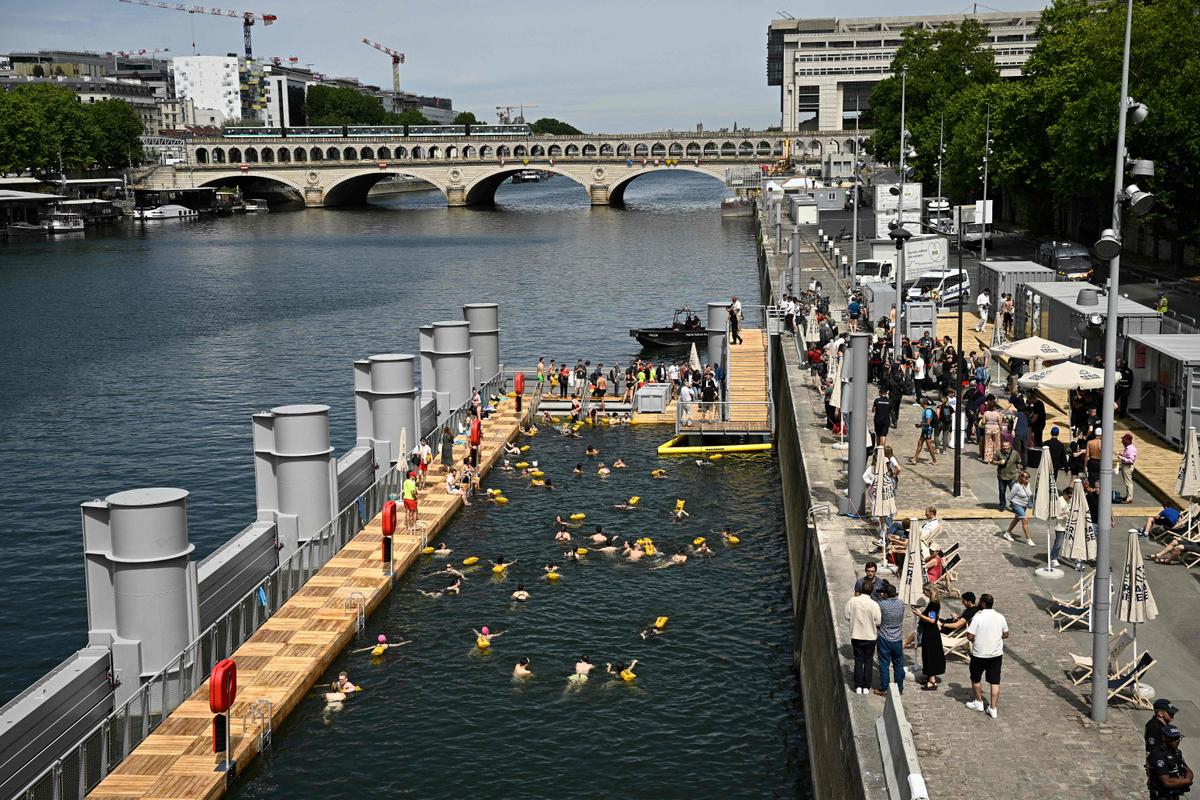 A peine inaugurée, la baignade dans la Seine interdite