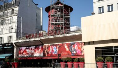 Le Moulin Rouge sans ailes à Paris le 5 mars 2025 (BERTRAND GUAY)