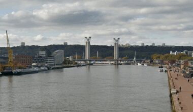 Un homme tombe accidentellement dans la Seine à Rouen : sorti de l’eau avant l’arrivée des secours