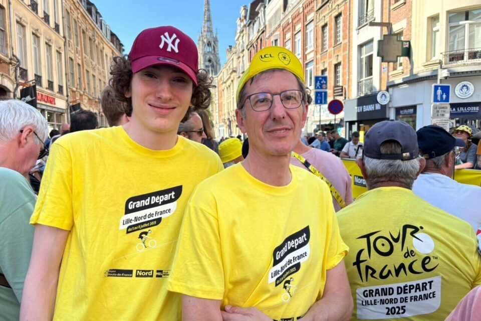 Célestin et Christophe, père et fils, sont venus voir les coureurs.