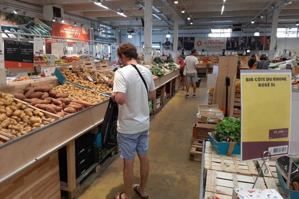 Avec ses 783 m² de surface, le magasin de Saint-André est le plus petit du réseau dans la métropole de Lille, mais parmi ceux où les clients reviennent le plus fréquemment.