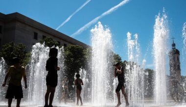 La canicule vire au rouge, Bayrou pas vraiment menacé et municipales à Paris