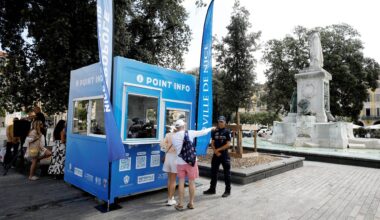Des kiosques multiservices en expérimentation place Masséna et place Garibaldi