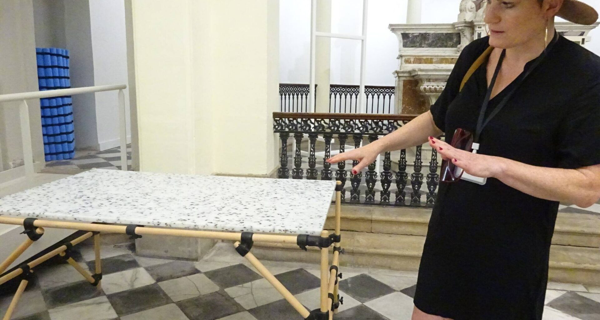 Cette chapelle consacre une exposition au mobilier atypique à Toulon