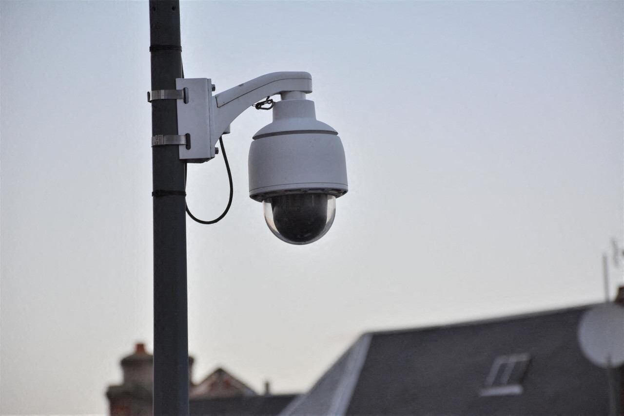 Près de Grenoble. Cette "ville tranquille" va installer 41 caméras : "Des outils indispensables"