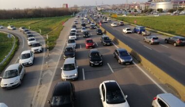prudence sur la route, des bouchons se forment