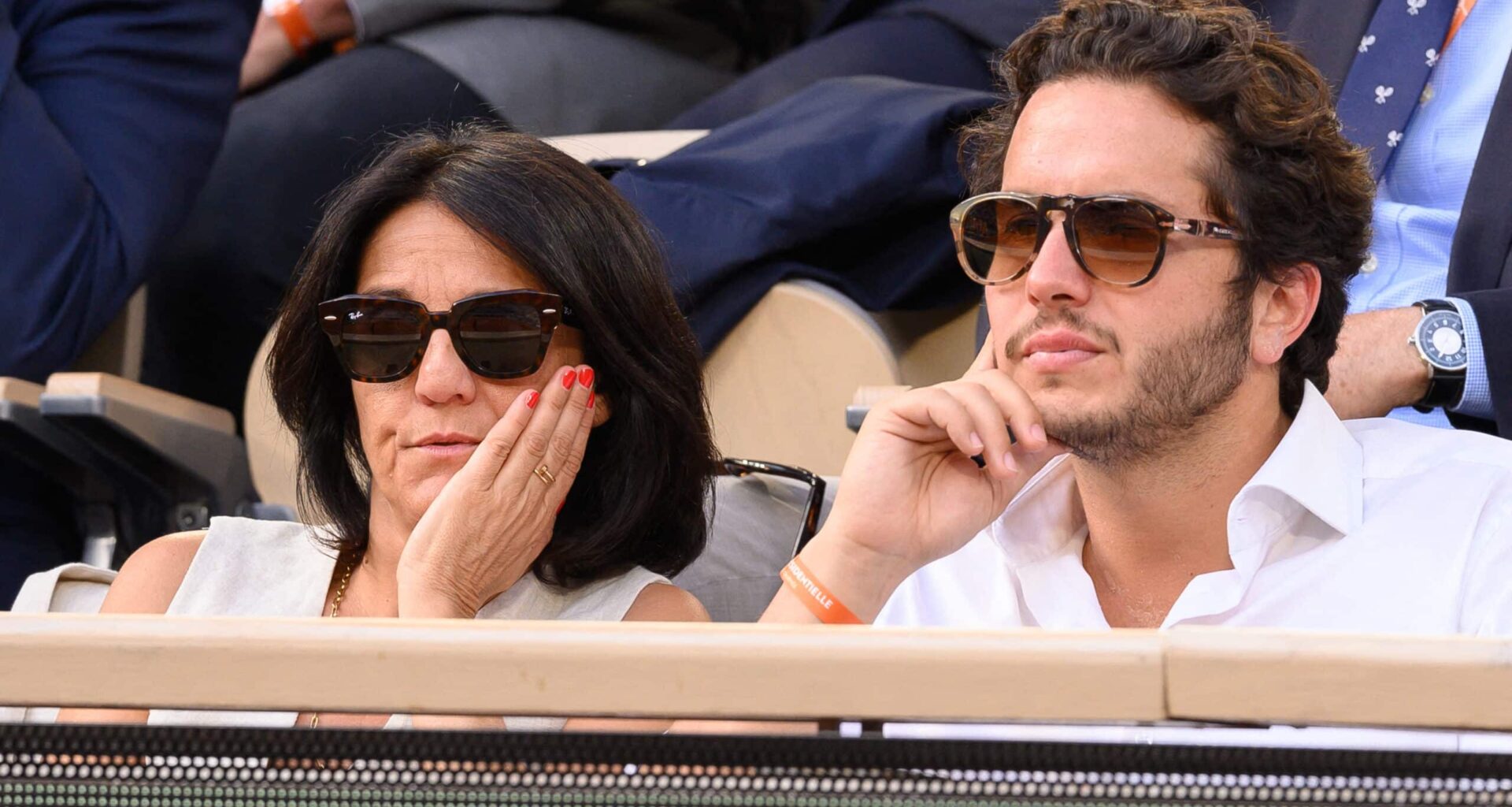 Florence Foresti : son compagnon Alexandre Kominek a tout rasé ! Changement radical de look