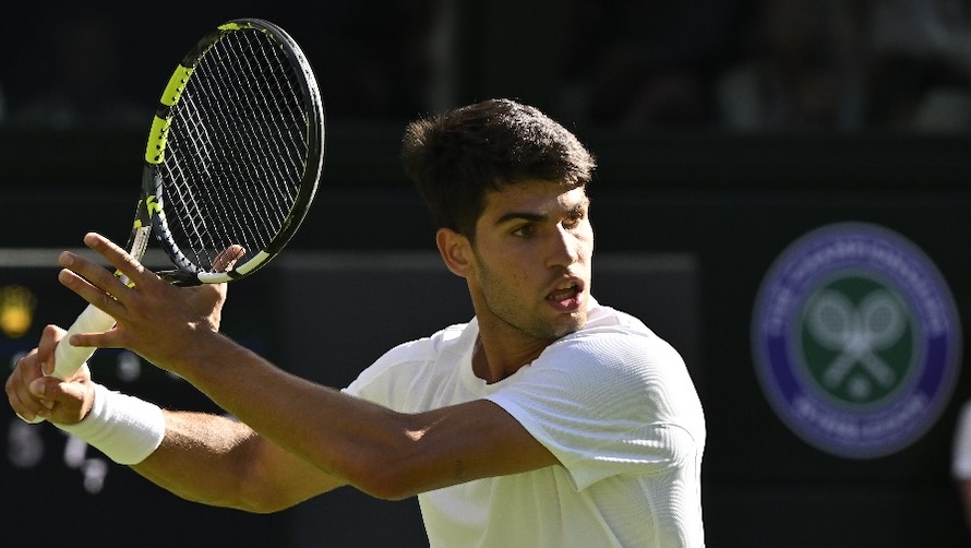 Wimbledon > Carlos Alcaraz prévient Taylor Fritz avant de l'affronter en demi-finales : "Je ne le laisserai pas jouer de manière agressive et je ne le laisserai pas dominer le match"
