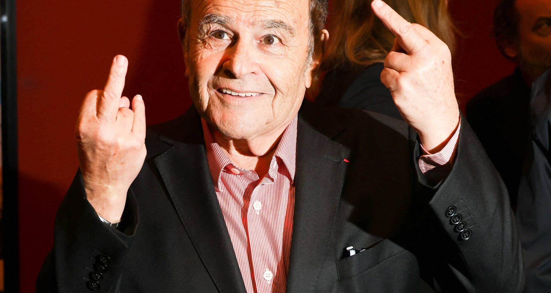 "Scènes de ménages" : une actrice se lâche sur le comportement de Jean Benguigui, "très capricieux"