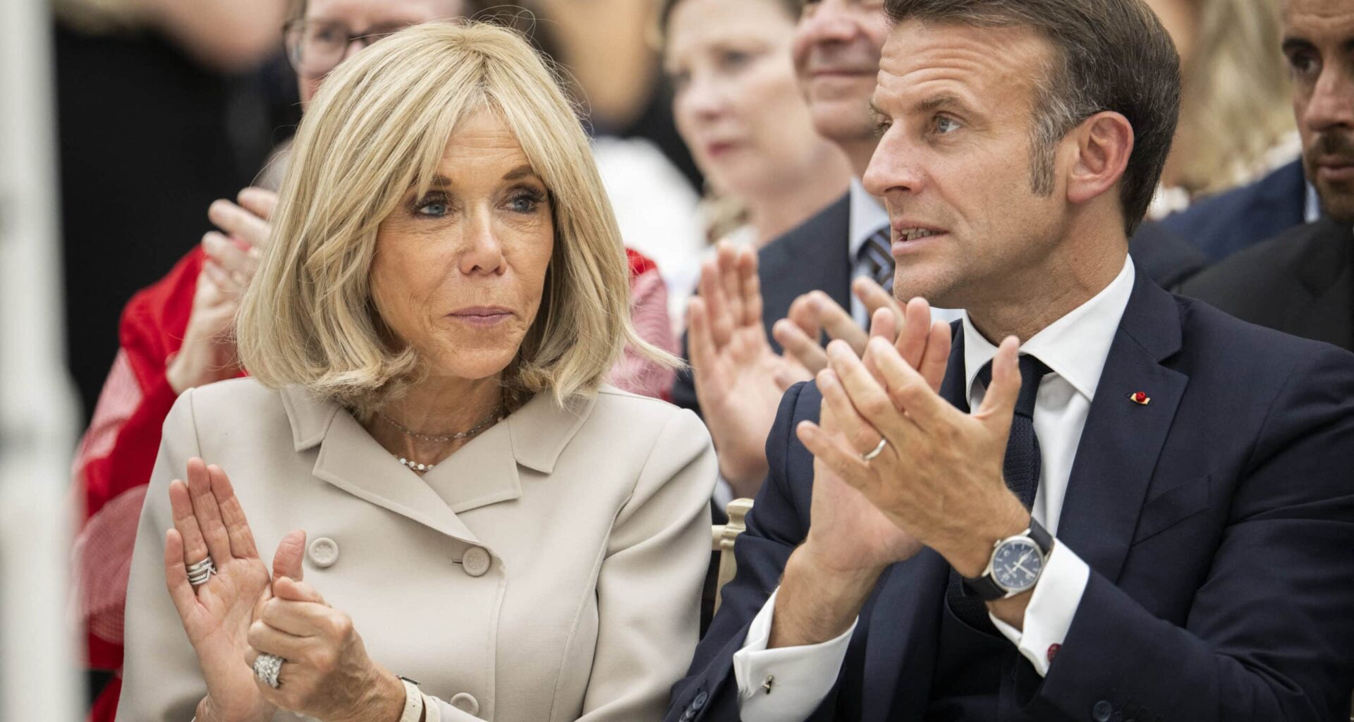 Brigitte et Emmanuel Macron : cette influenceuse contre laquelle ils ont décidé de porter plainte