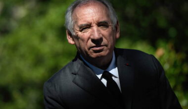 Macron ne comprend pas que les députés ne «virent» pas Bayrou – Libération