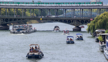 JO de Paris : un an après, la parade sur la Seine en mode cérémonie d’ouverture ravive « des souvenirs de dingue »