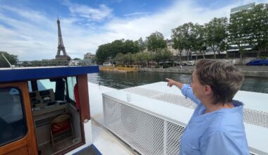 « Percuter un nageur, notre hantise à tous » : avec la baignade dans la Seine, un stress de plus pour les bateliers