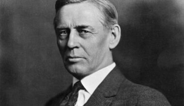 Le buste de Lindbergh esquisse un sourire