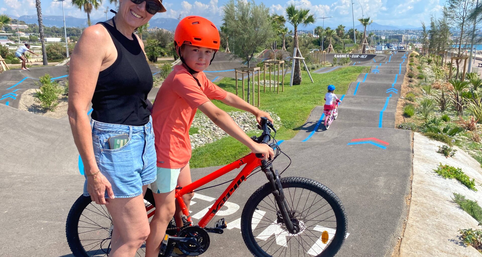 "Ici, c’est du très haut niveau": quelques jours après son ouverture, le pumptrack de Cagnes-sur-Mer séduit ses usagers