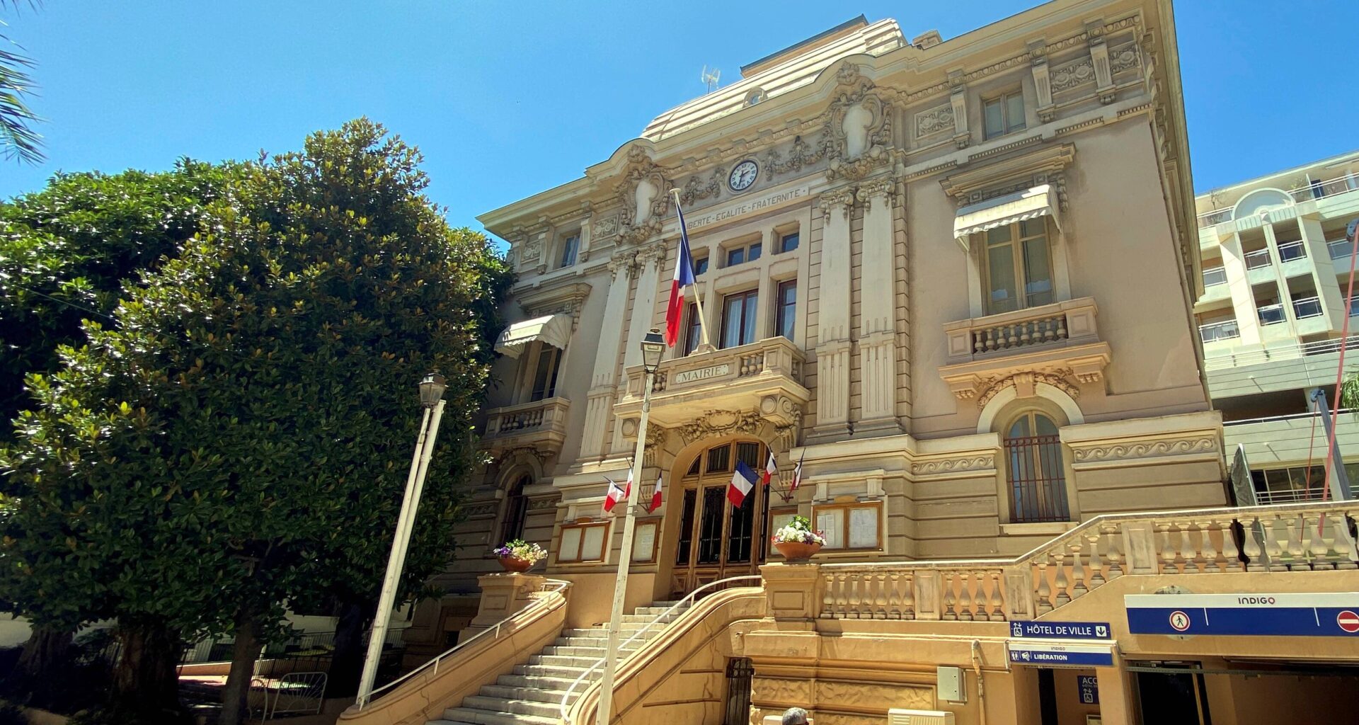 Soupçons de corruption: une agente suspendue à Beausoleil