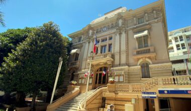 Soupçons de corruption: une agente suspendue à Beausoleil