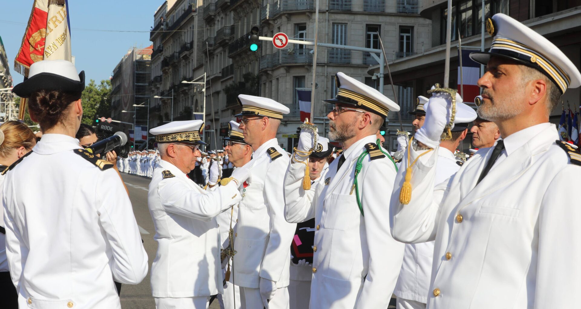 Solennité et ferveur pour le défilé du 14-Juillet à Toulon