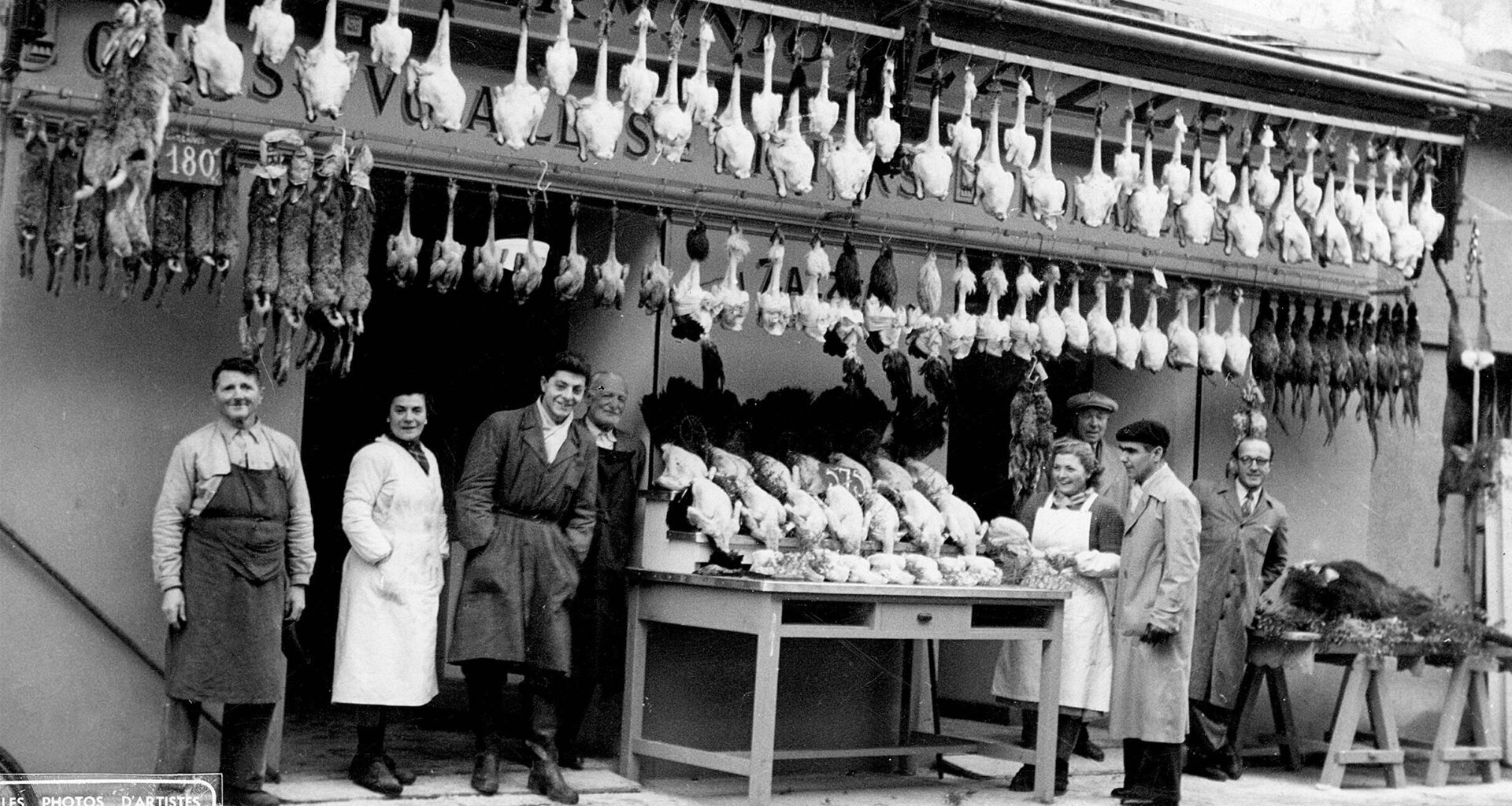 "Tout le monde se connaissait, on s’appelait par nos prénoms": à 100 ans, Marie-Thérèse raconte son cours Saleya à Nice