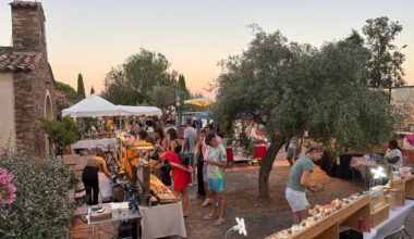 Les créateurs se donnent rendez-vous au marché nocturne du Lavandou