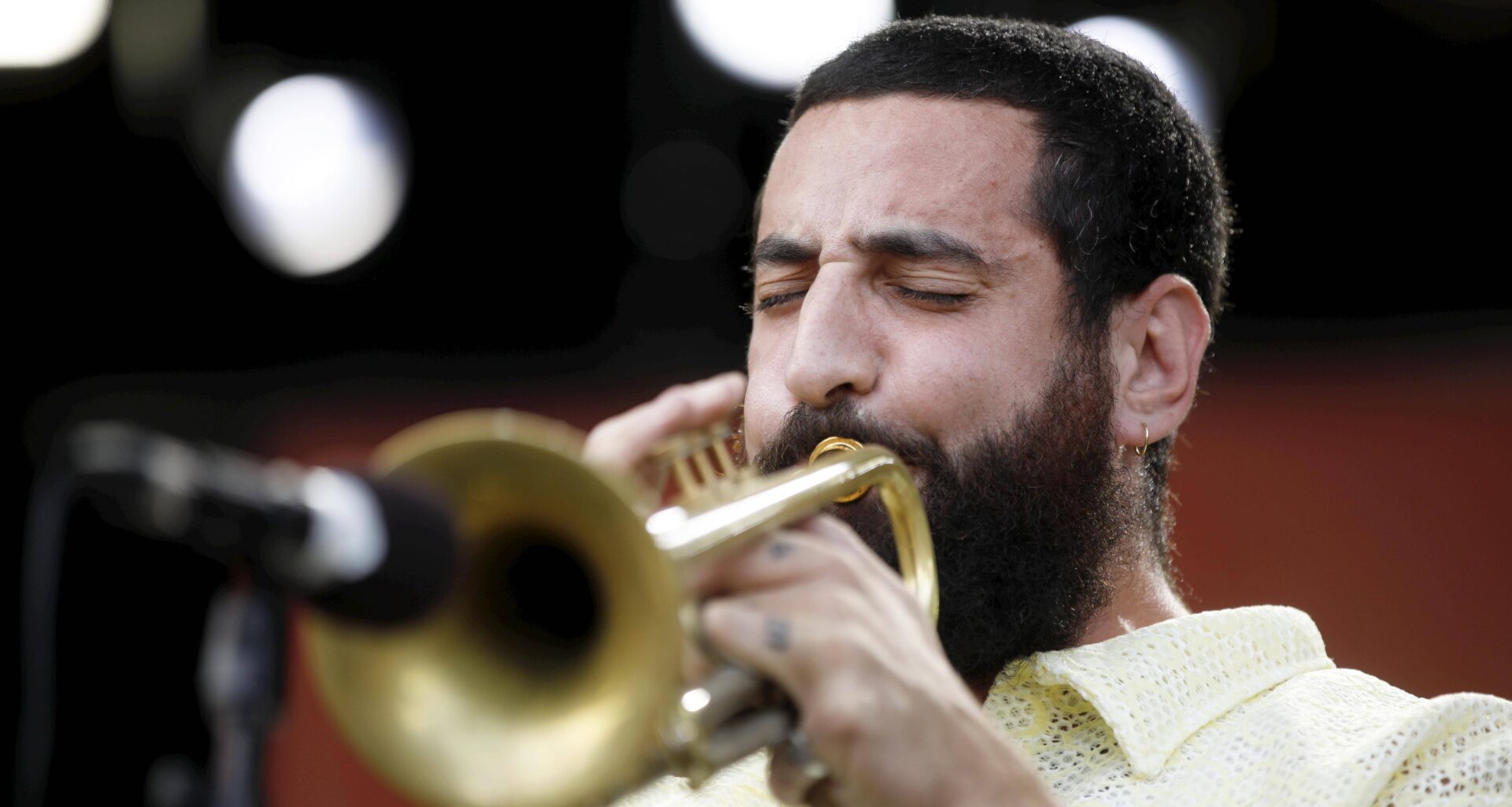 "Le jour où je ne kifferai plus, j’arrêterai": on a rencontré le trompettiste Daoud, révélation du premier soir du Nice Jazz Fest