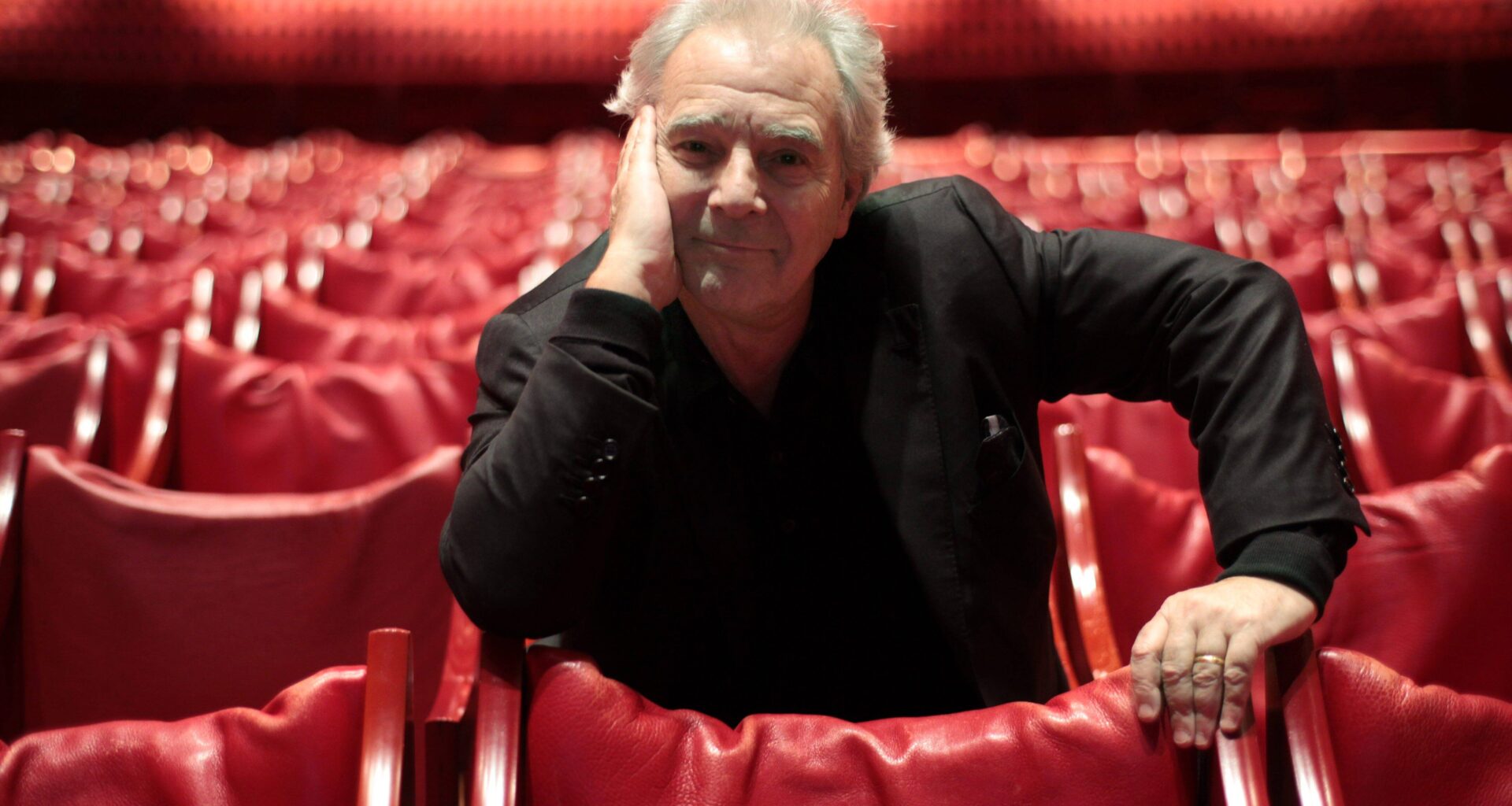 A Sanary, Pierre Arditi donne vie aux textes qu’il affectionne dans un spectacle intimiste