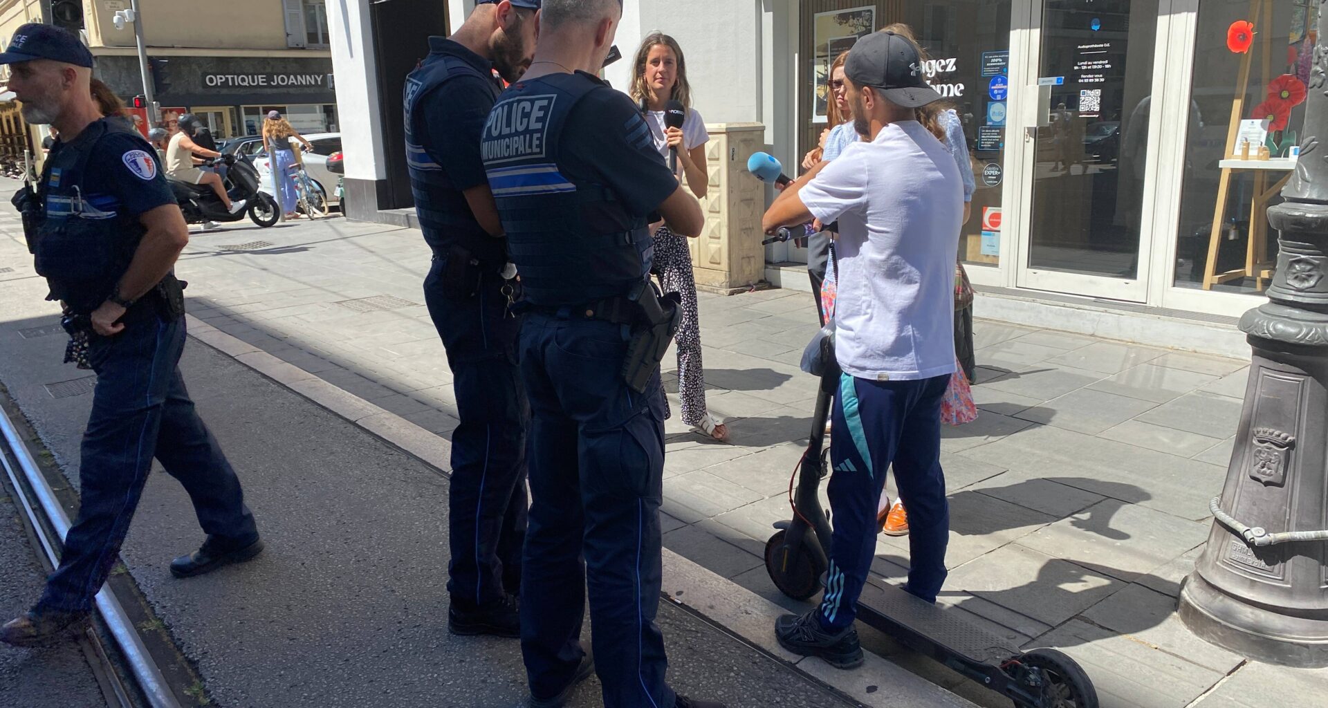 "Vous savez que c’est interdit?" 58 personnes verbalisées lors d’une opération de contrôle des deux-roues de la police municipale à Nice