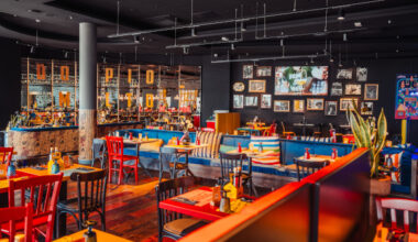 Cap 3000. Une brasserie italienne dans le décors...