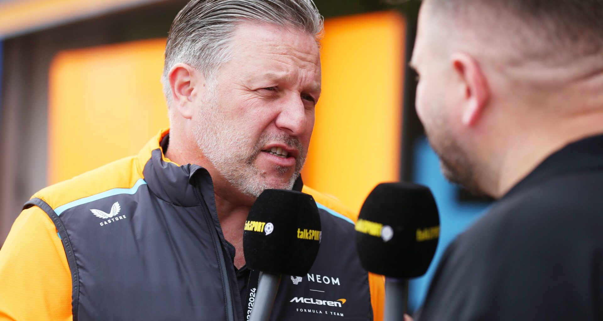 Zak Brown s’inquiète d’un potentiel transfert de Max Verstappen chez Mercedes