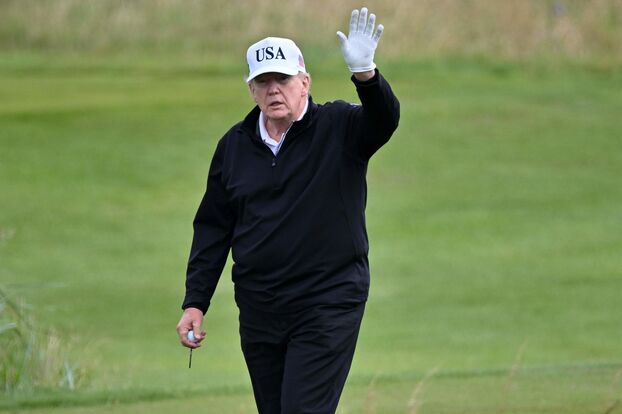 Donald Trump a joué au golf ce samedi matin en Ecosse. AFP.