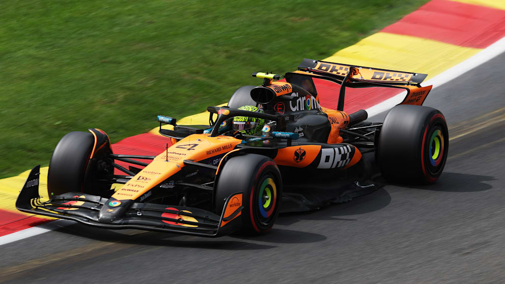 Lando Norris (25 ans) sur son McLaren à Spa-Francorchamps