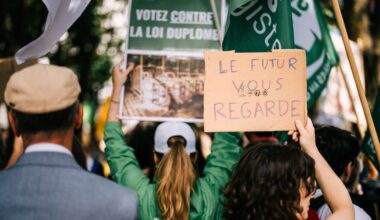 Une pétition pour l’abrogation de la loi Duplomb franchit la barre des 500 000 signatures sur le site de l’Assemblée nationale – Libération