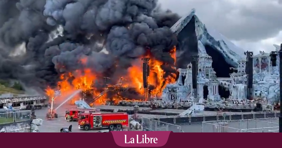 Tomorrowland : la scène principale complètement détruite par les flammes, l'incendie toujours pas maîtrisé (VIDÉOS)