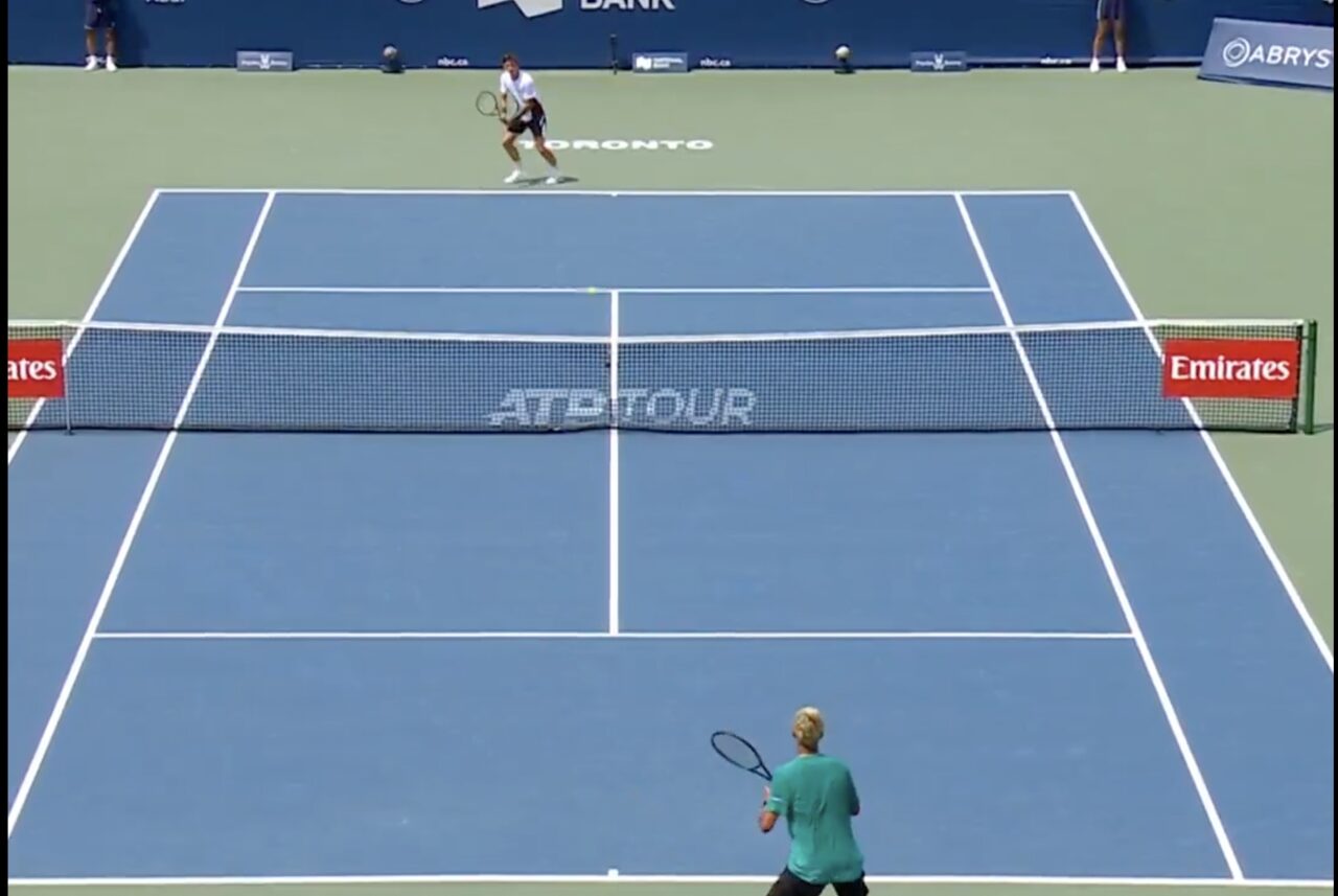 ATP - Toronto > Un trou dans le filet, même sur un Masters1000 cela arrive...