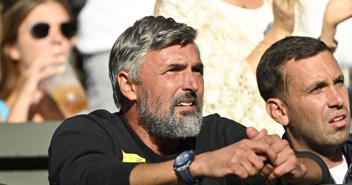 Wimbledon > Ivanisevic, coach de Tsitsipas depuis un mois : "J'étais sous le choc, je n'ai jamais vu un joueur aussi mal préparé de ma vie. Avec mon genou, je suis trois fois plus en forme que lui. C'est vraiment terrible"