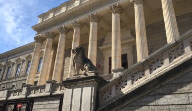Jugé pour vol par effraction, ce stéphanois menaces de mort son avocat qui ne veut plus plaider