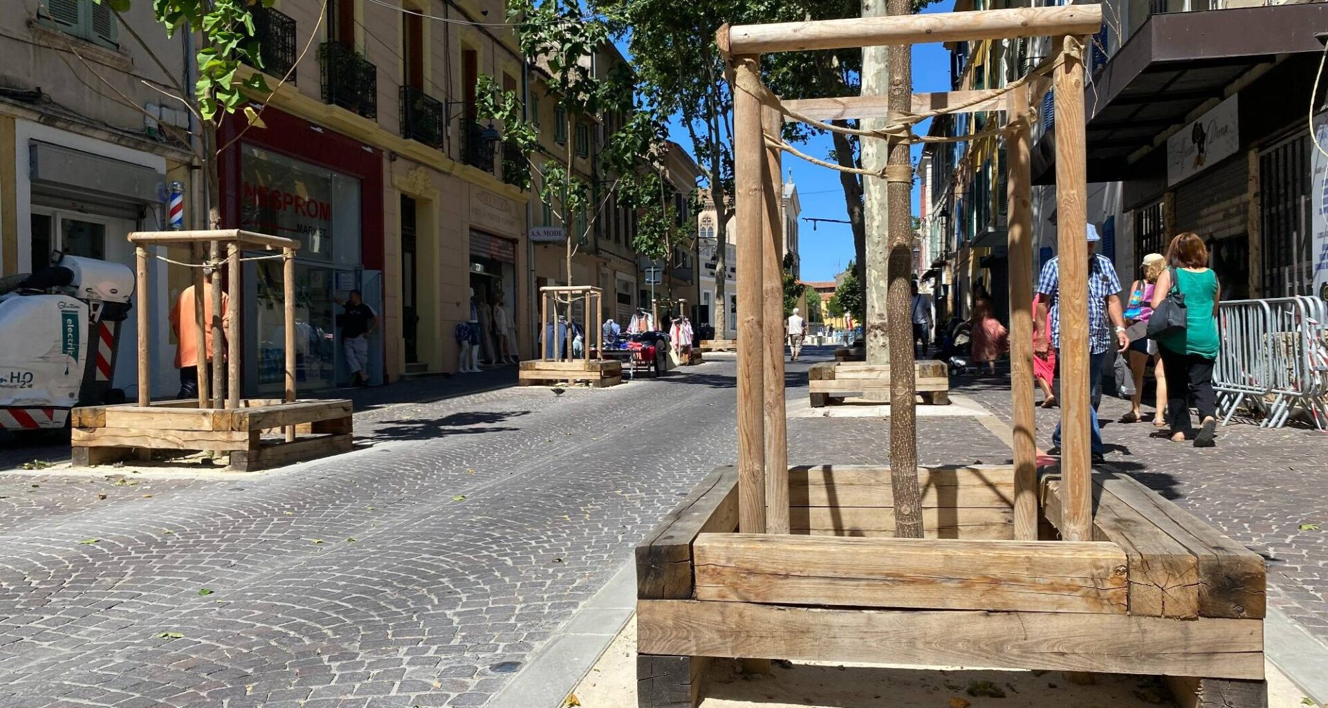 Avez-vous des idées pour ces bancs décriés du centre-ville de La Seyne? Le comité d’intérêt local attend vos suggestions