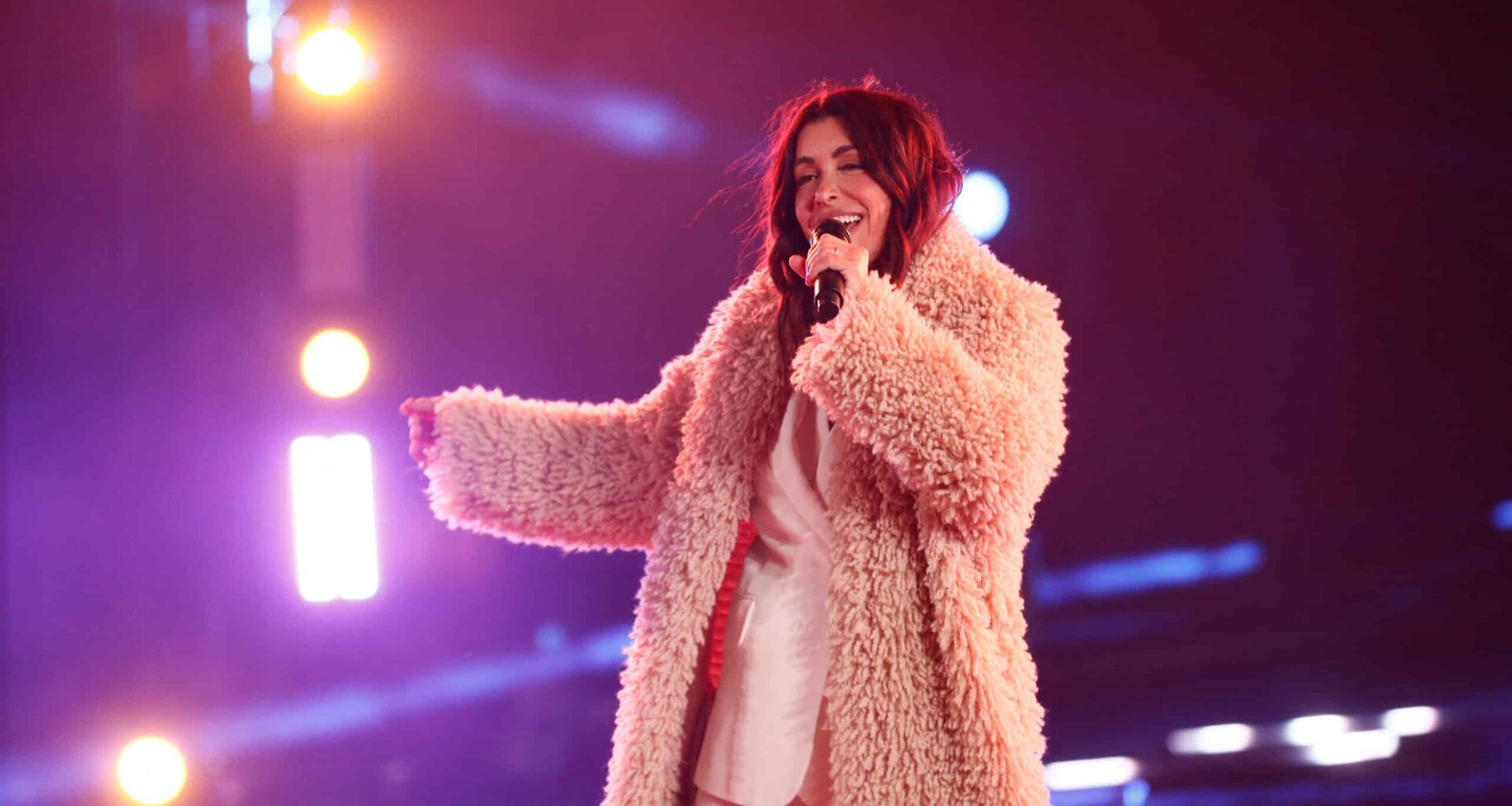 Jenifer fait partie de "Nouveau Jour" sur M6 et vous ne l’aviez même pas remarquée